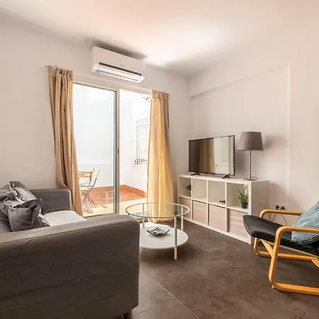 Fun Building Flats By Homeabout Apartmán *
