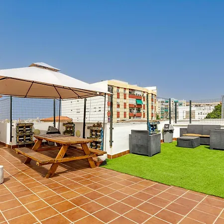Fun Building Flats By Homeabout Apartmán *