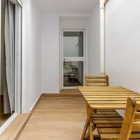 Fun Building Flats By Homeabout Màlaga