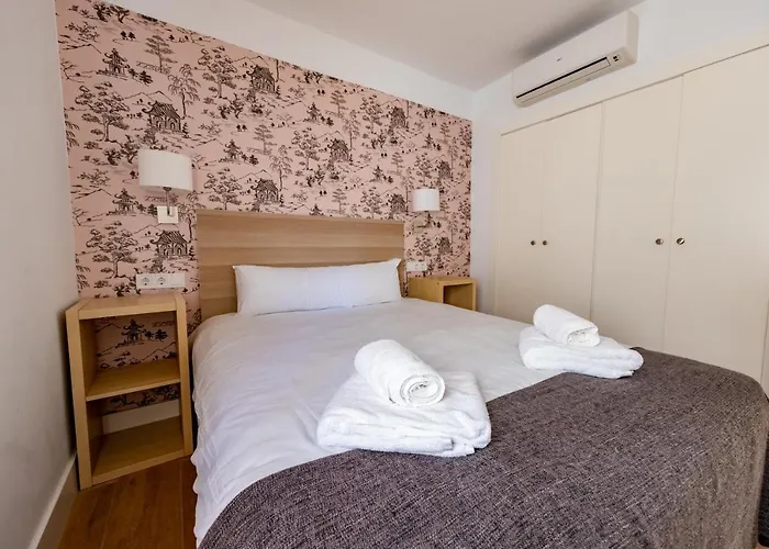Fun Building Flats By Homeabout Apartmán *