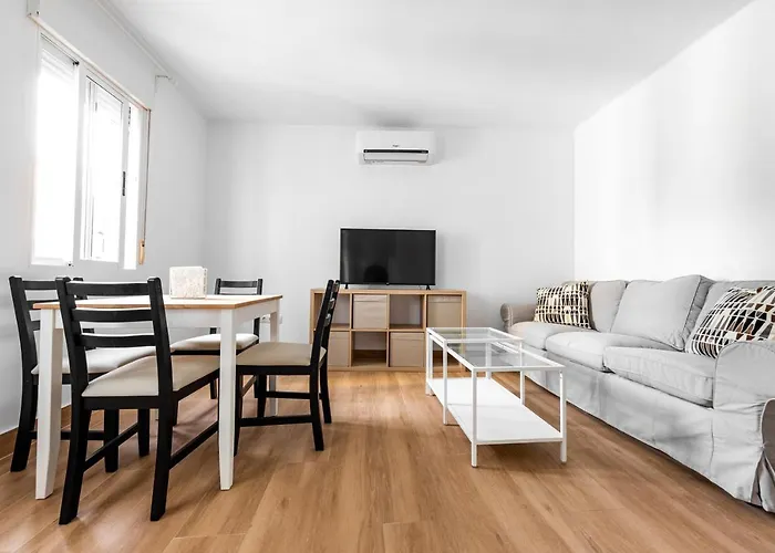 Fun Building Flats By Homeabout Apartmán *