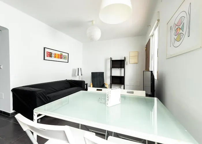 Fun Building Flats By Homeabout Màlaga